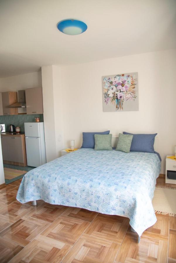 Studio 11 Porec Esterno foto